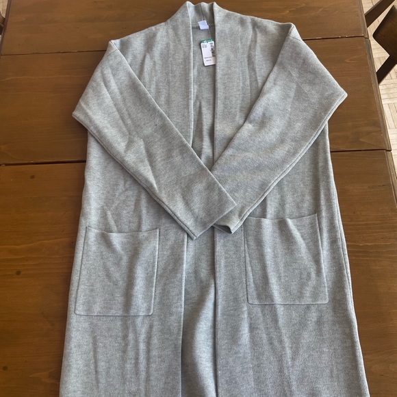 Cutest grey cardigan - Picture 2 of 2